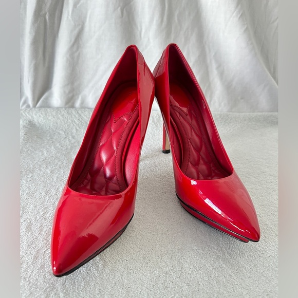 Brian Atwood red patent leather pumps size 8 hot‎ red heels EUC - Picture 1 of 10